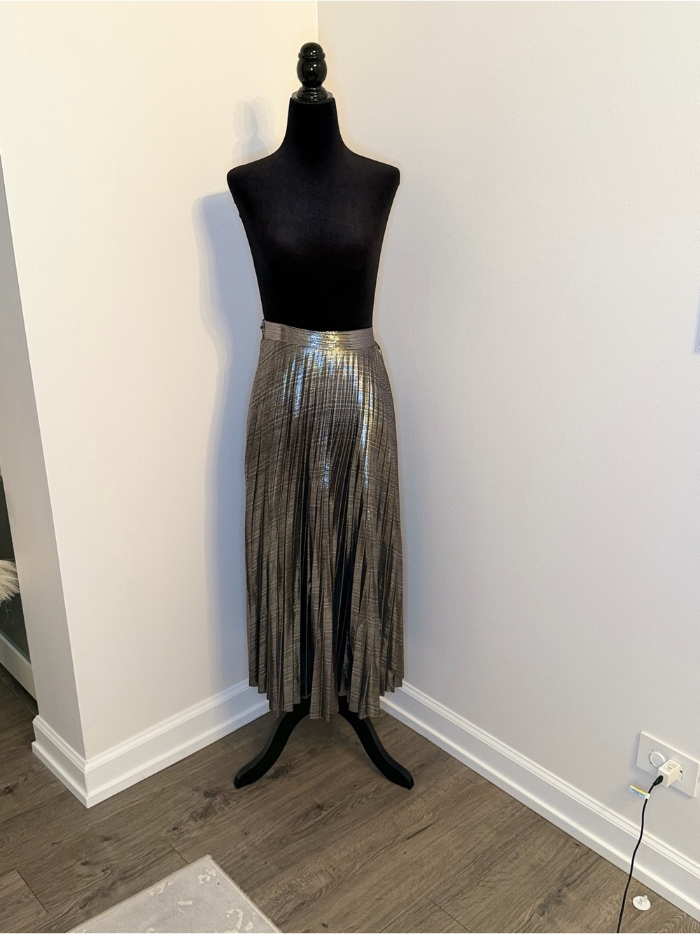 Metallic Pleated Midi/Maxi Skirt - Silver
